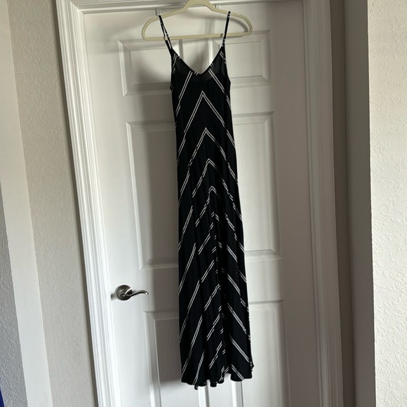 LOFT Dresses & Skirts - Loft Maxi Dress